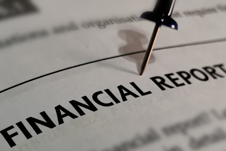 financial report focus